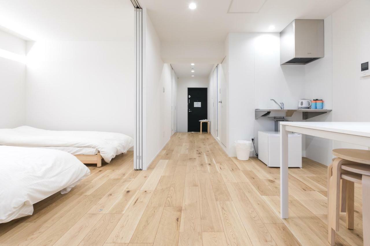 Enzo Gojo Aparthotel